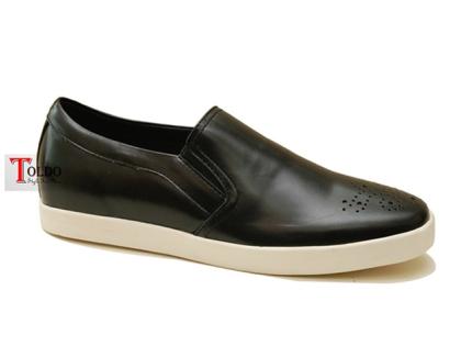 Giày cao slipon họa tiết đục lỗ