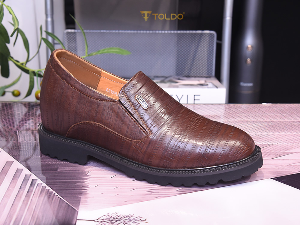 Giày cao 10cm siêu nhẹ màu nâu sần 13