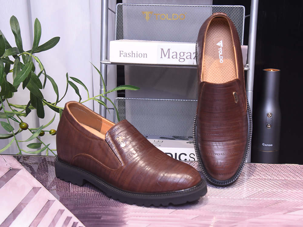 Giày cao 10cm siêu nhẹ màu nâu sần 2