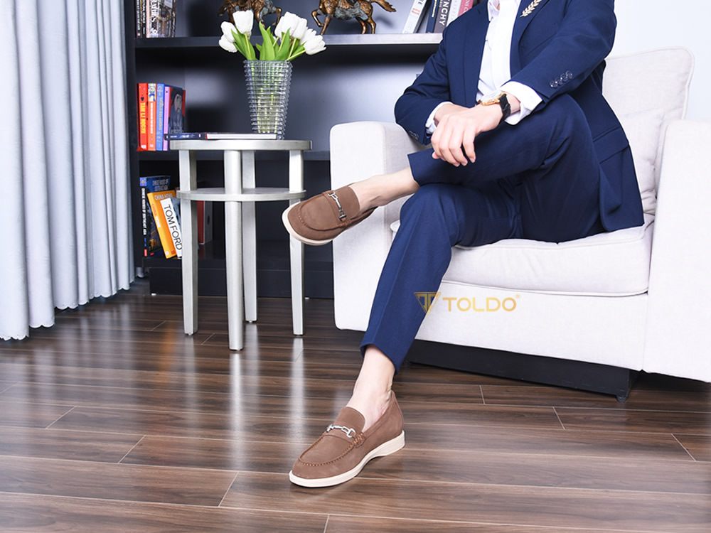 Giày da lộn nam tăng 7cm đế khâu