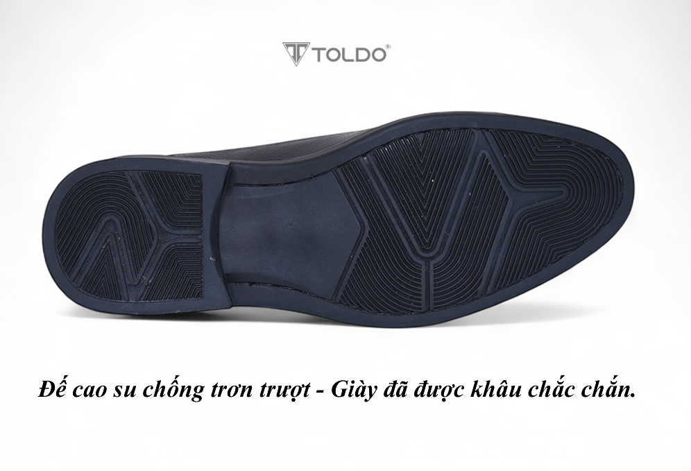 Giày cao 7cm da sần đế khâu