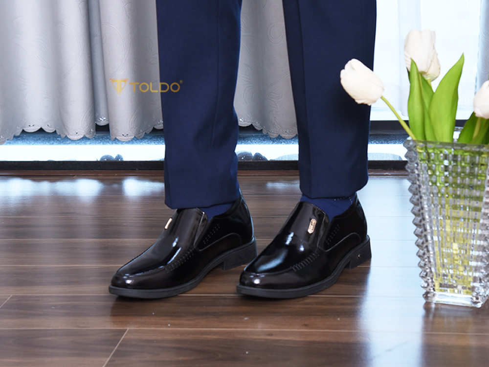 Giày cao 7cm da bóng đế khâu