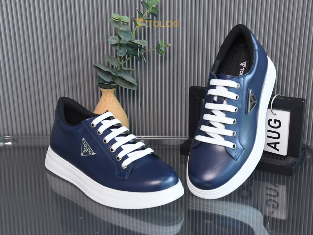 Giày cao 8cm thể thao màu xanh đế khâu