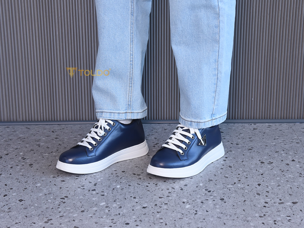 Giày cao 8cm thể thao màu xanh đế khâu