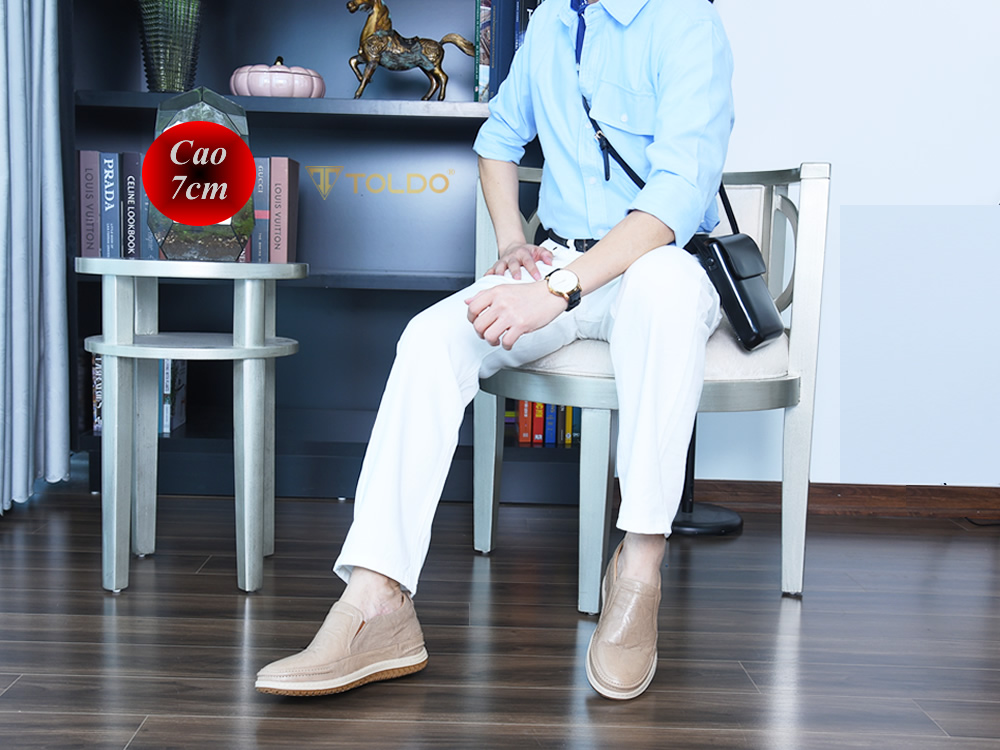 Giày cao 7cm da thật đế khâu màu kem