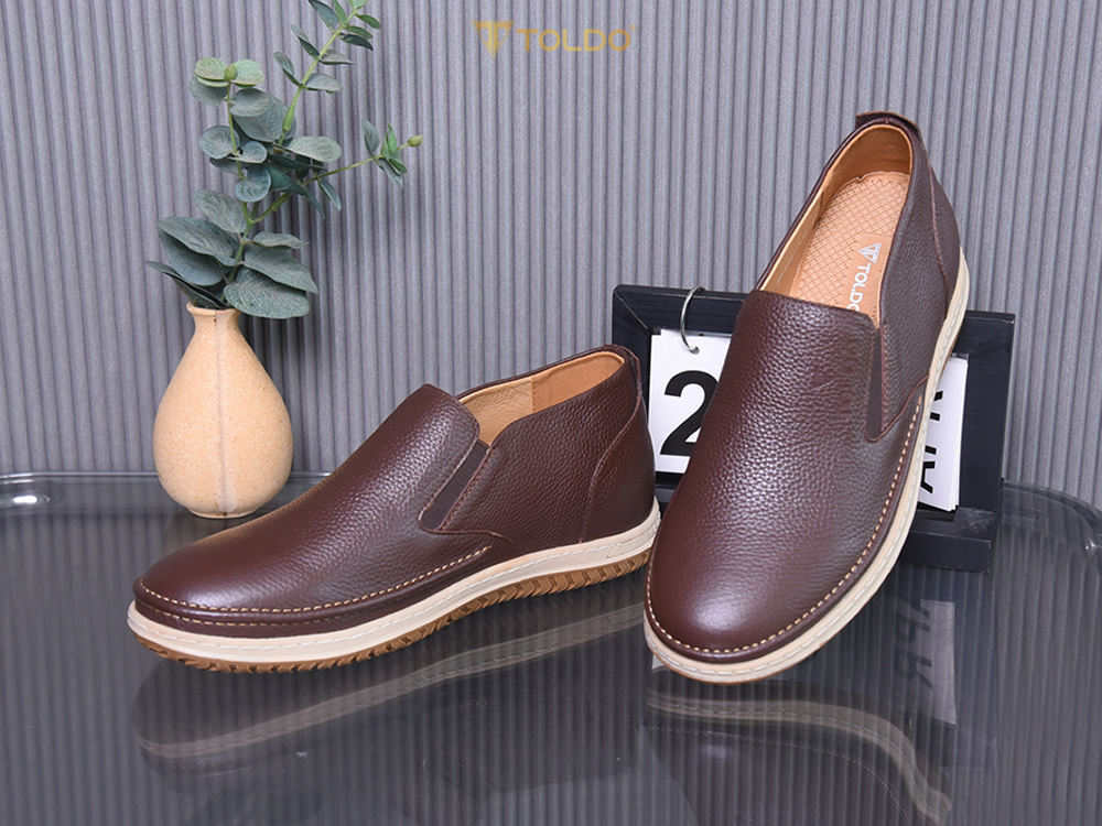 Giày nam cao 7cm da bò sần đế khâu