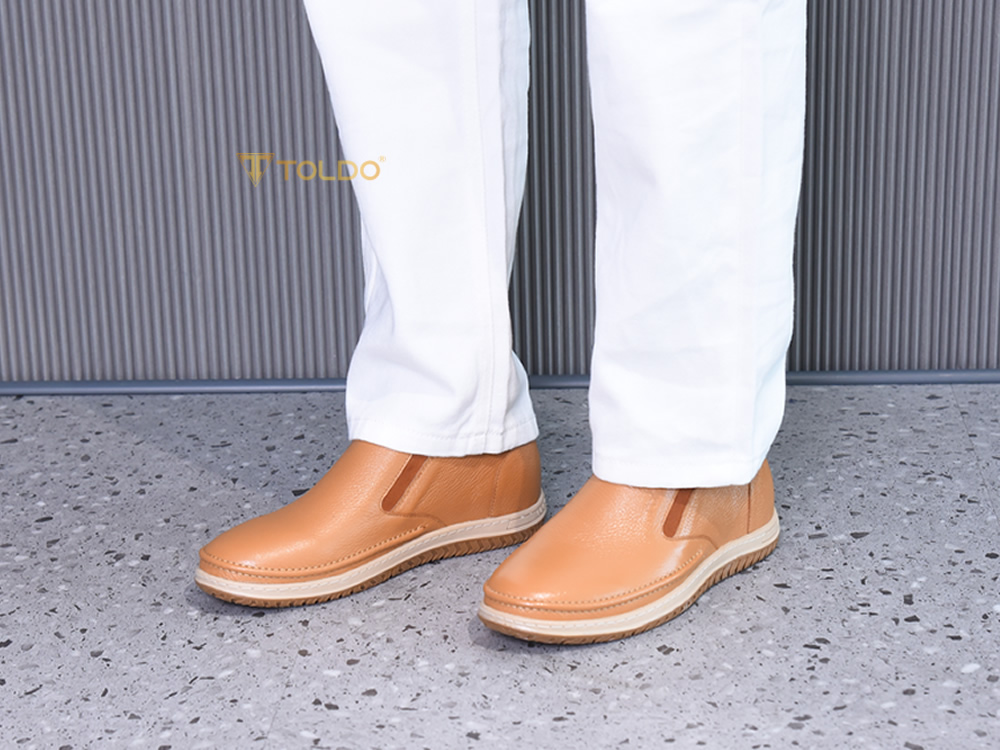 Giày nam cao 7cm da sần đế khâu