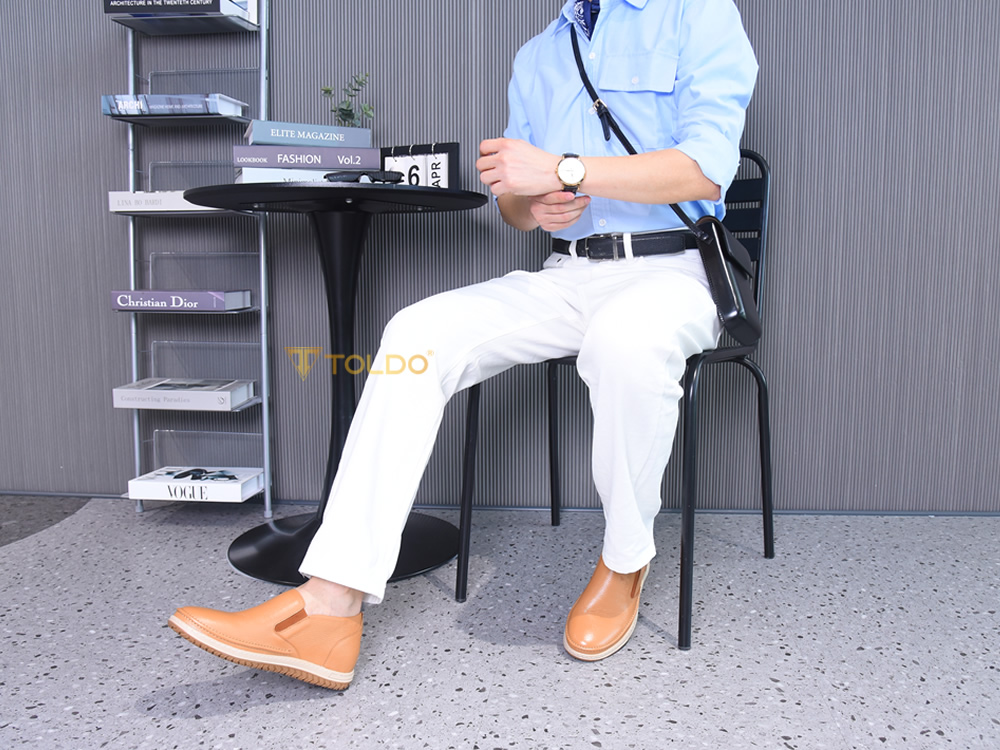 Giày nam cao 7cm da sần đế khâu