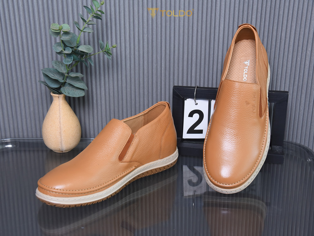 Giày nam cao 7cm da sần đế khâu
