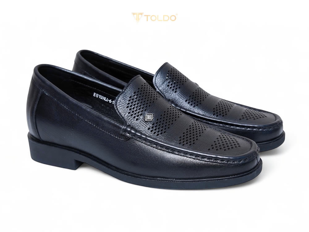 Giày cao 7cm thoáng khi đế khâu