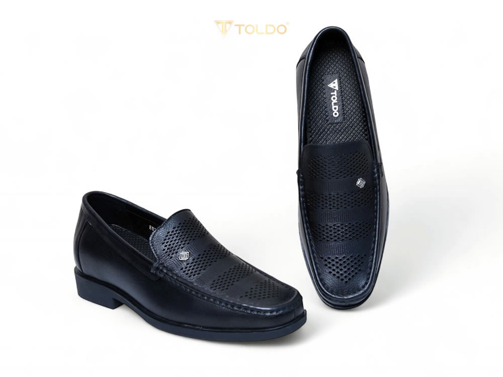 Giày cao 7cm thoáng khi đế khâu