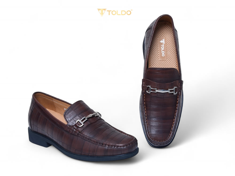 Giày cao 7cm vân cá sấu đế khâu