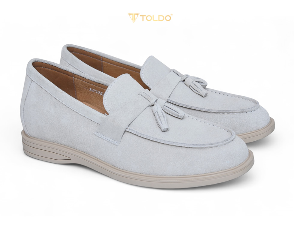 Giày cao 6cm da lộn màu trắng be