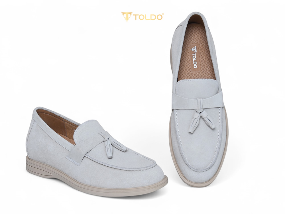 Giày cao 6cm da lộn màu trắng be