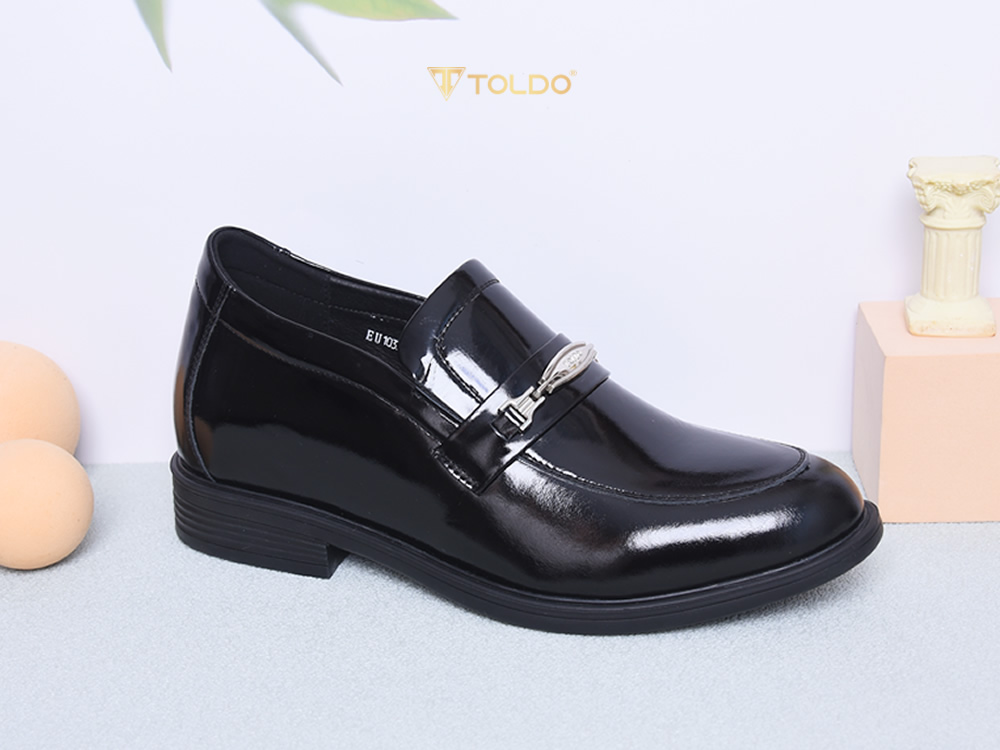 Giày cao 8cm da bóng lịch lãm đế khâu